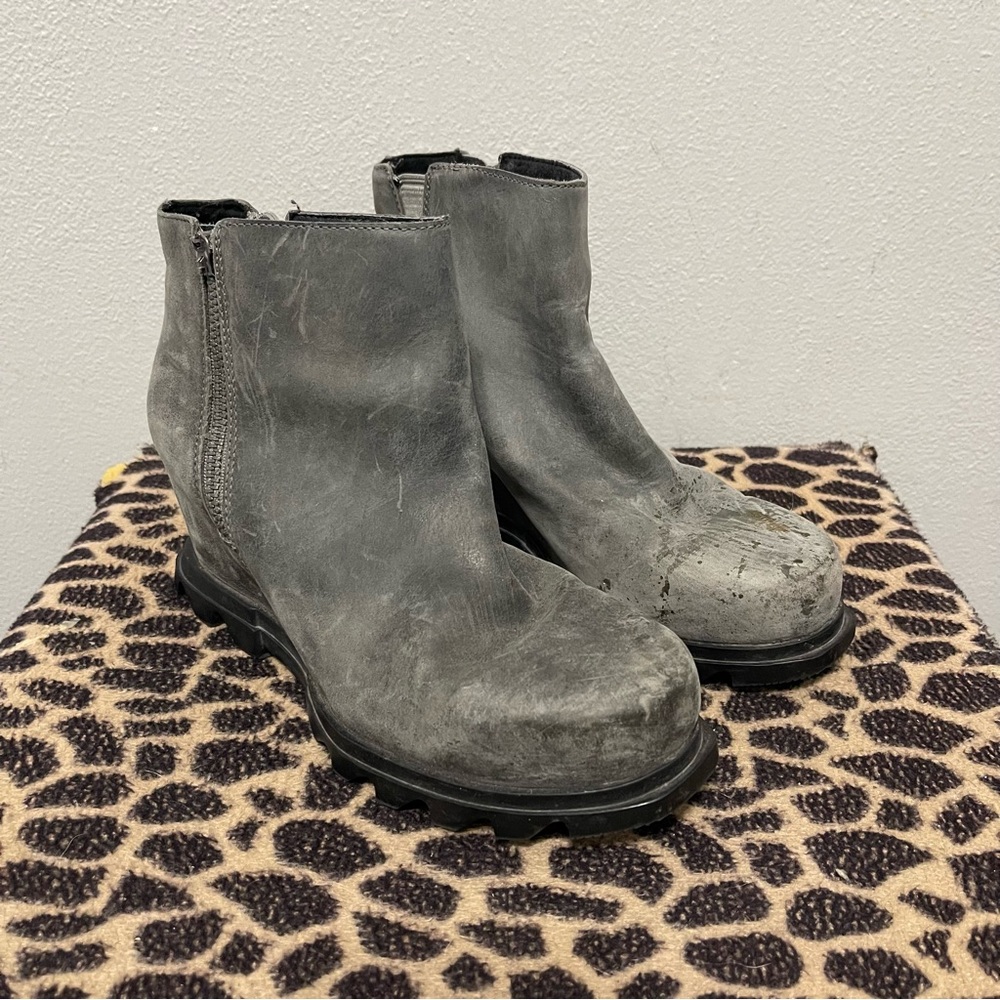 Sorel Joan Of Arctic Wedge Ankle Boots Gray Leather Zippers Womens 8.5